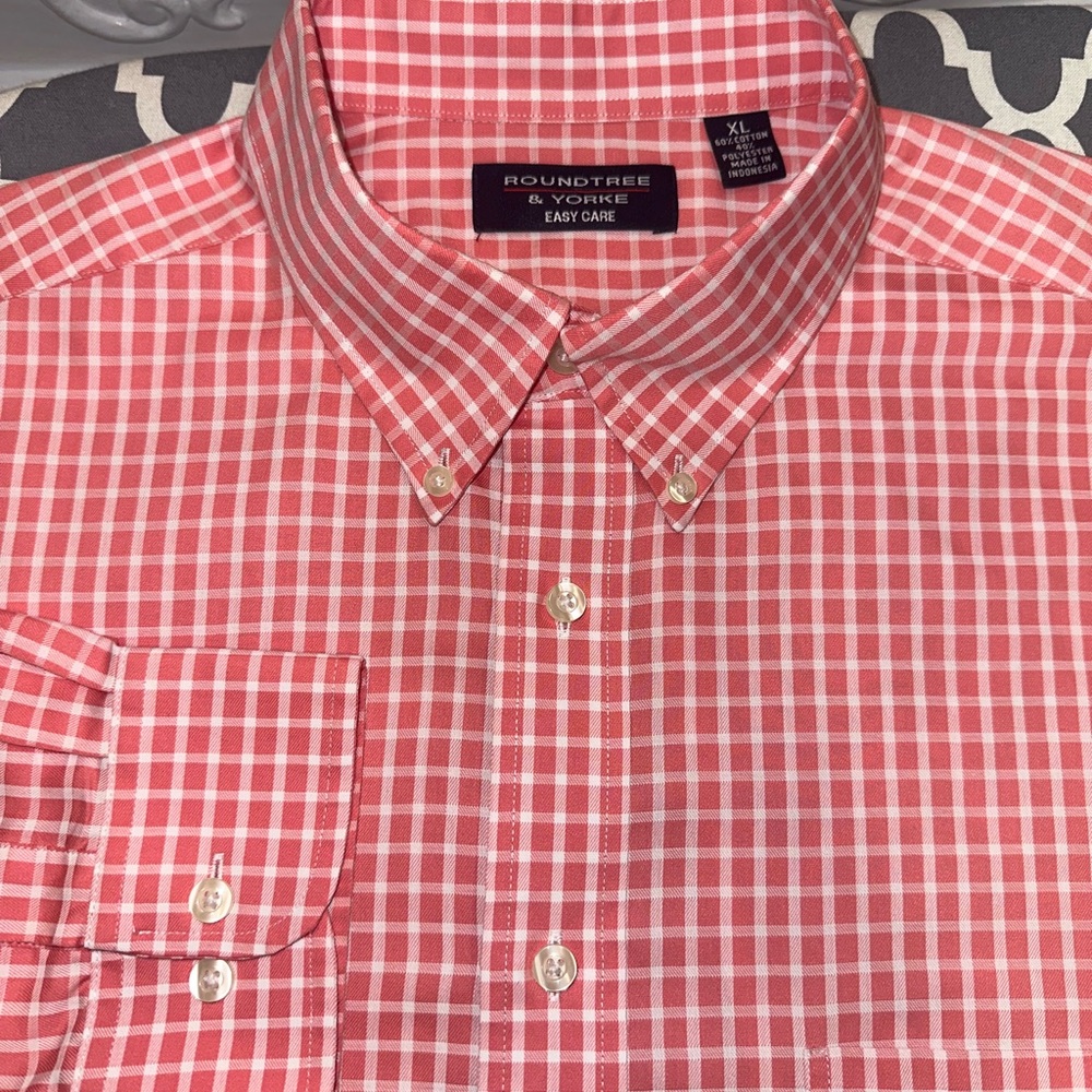 Roundtree & Yorke Men's Pink Plaid Shirt